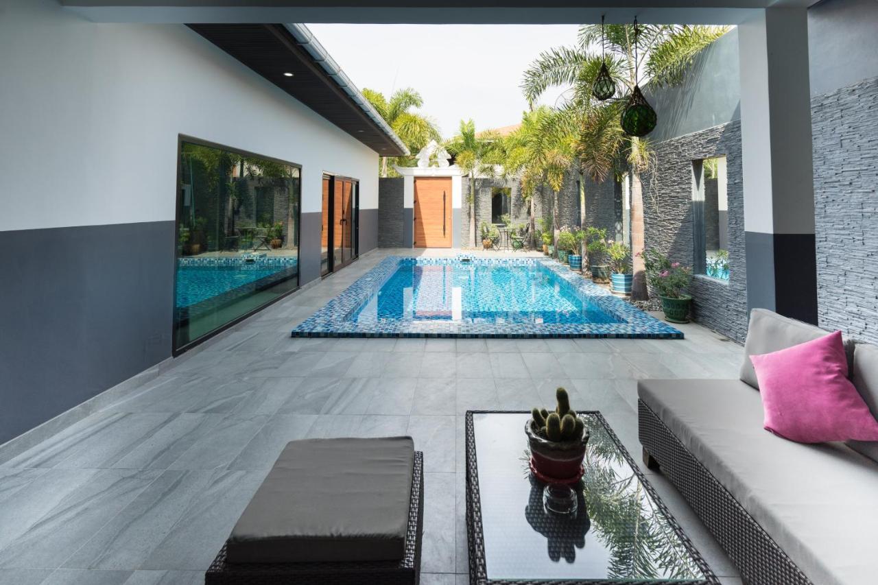 Majestic By Korawan Villa Pattaya Exterior foto