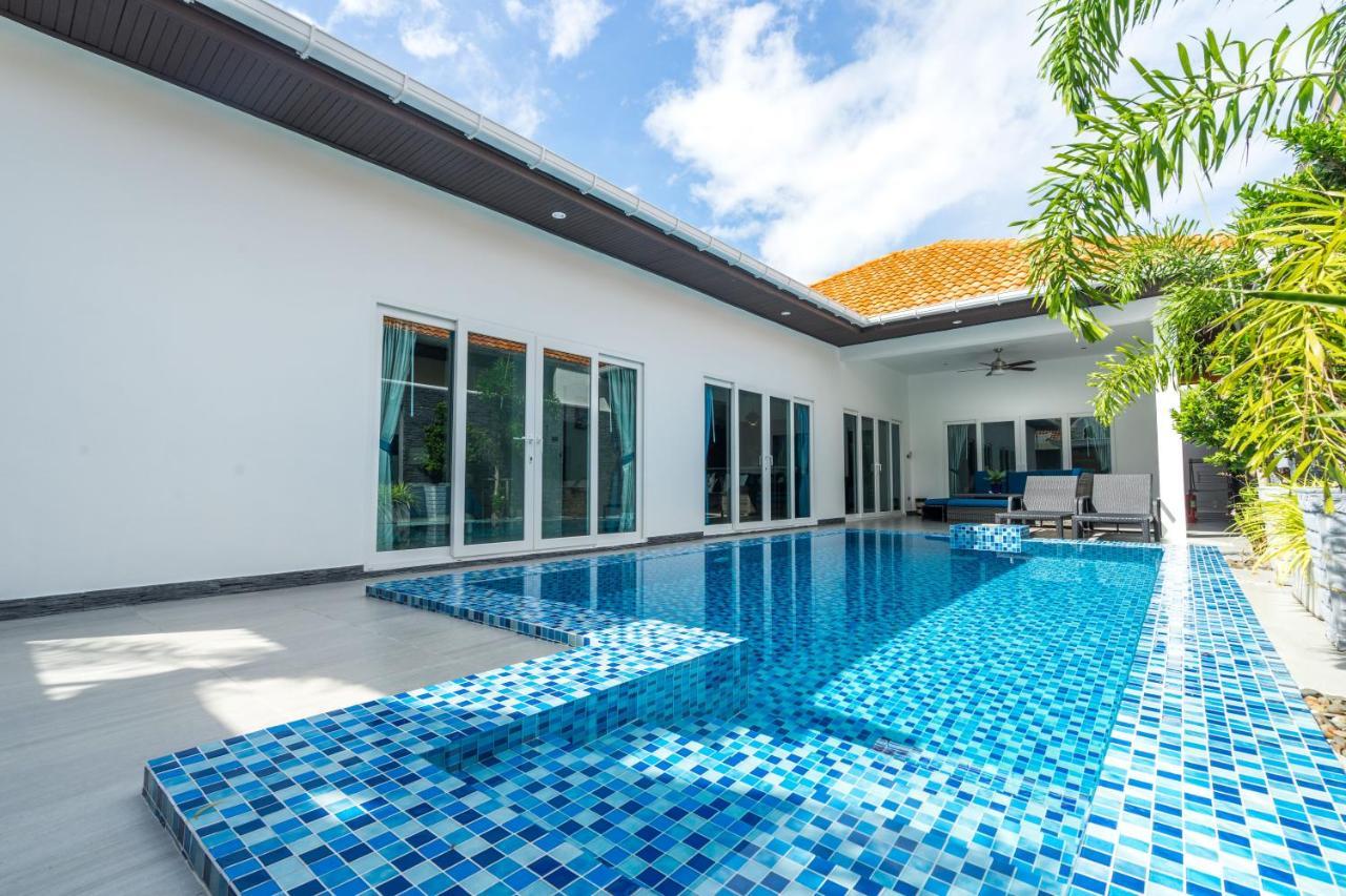 Majestic By Korawan Villa Pattaya Exterior foto