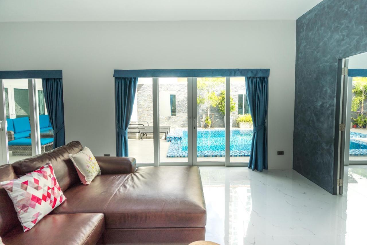 Majestic By Korawan Villa Pattaya Exterior foto