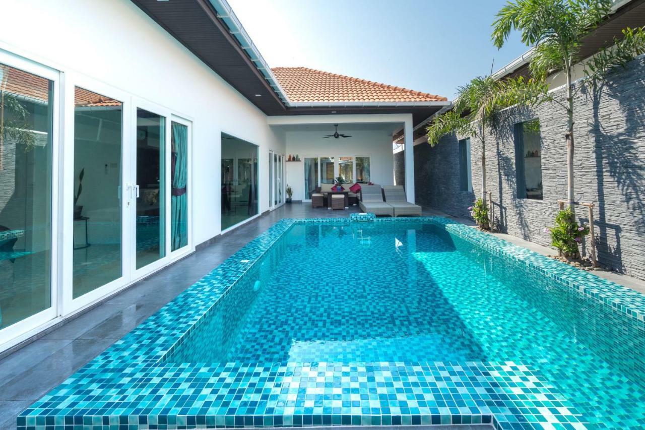 Majestic By Korawan Villa Pattaya Exterior foto