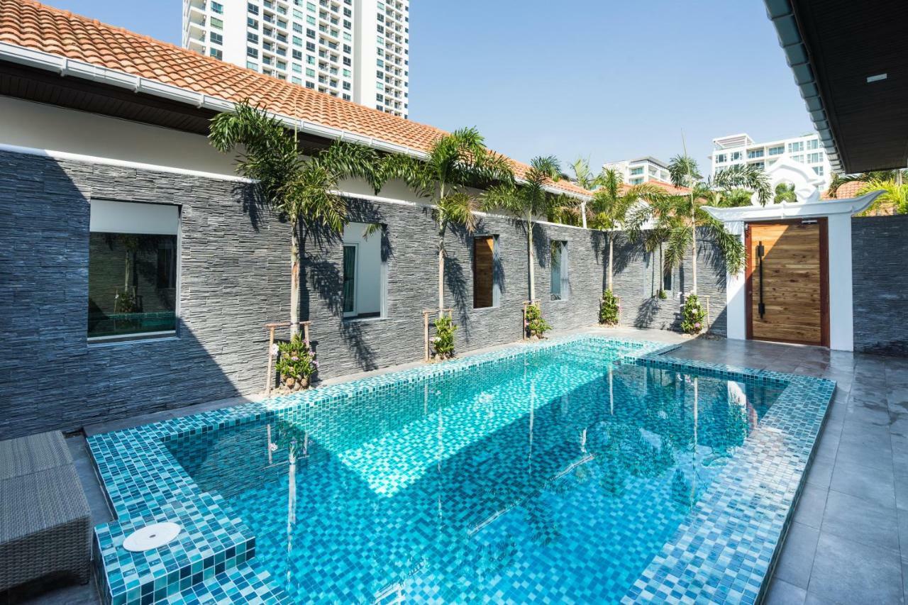 Majestic By Korawan Villa Pattaya Exterior foto